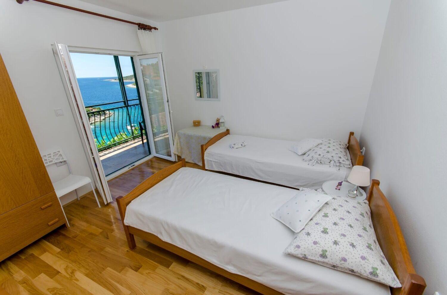 Apartments Bosiljka - By The Sea Sevid Exterior foto